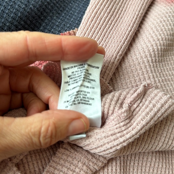 T.La - Picture 10 of 10